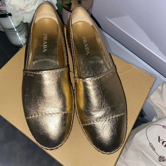 Prada Shoes - Picture 1 of 3